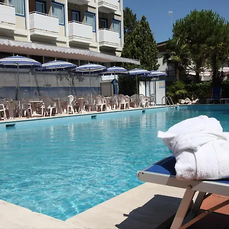 Medusa Splendid 4* Λινιάνο Σαμπιαντόρο