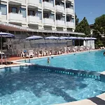 Medusa Splendid Otel 4*