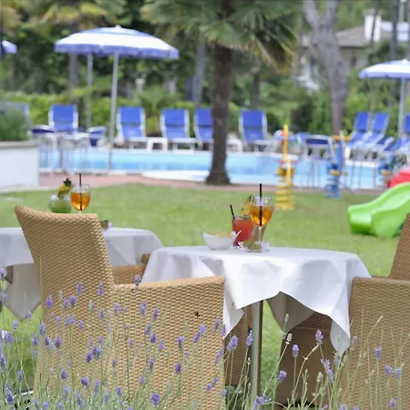 Medusa Splendid Hotel 4*